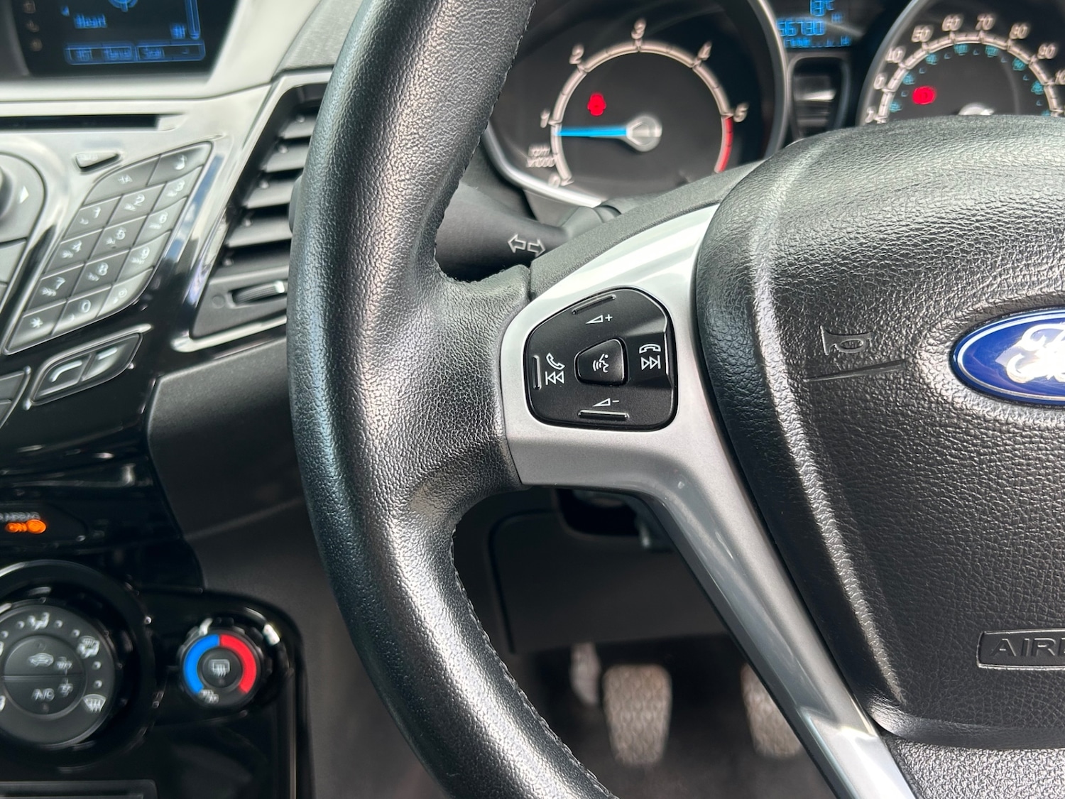 Used Ford Fiesta 2013 for sale - 76452461: Photo 20