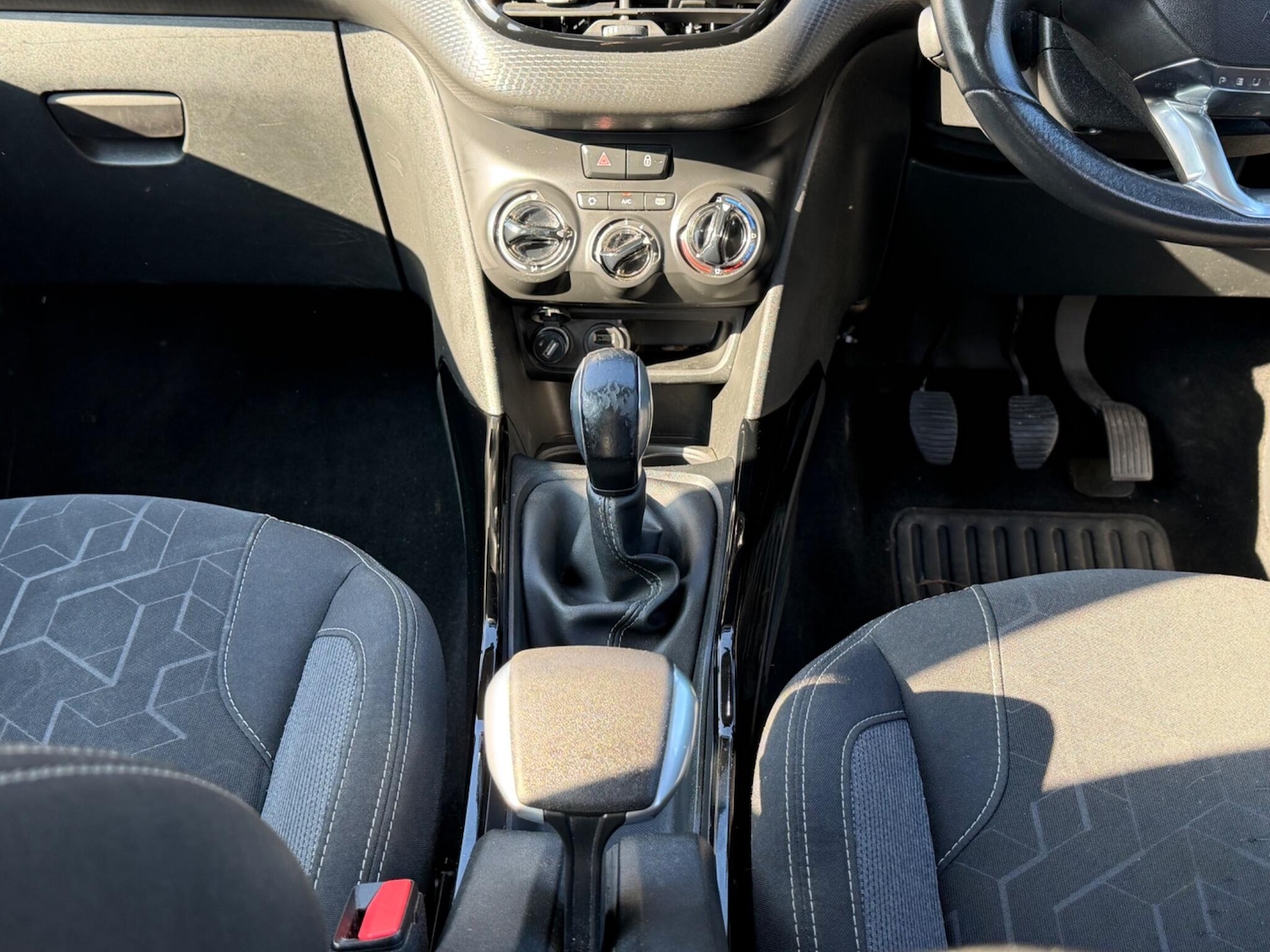 Used Peugeot 2008 for sale - 77970082: Photo 13