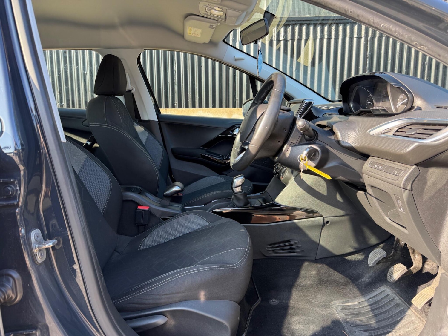 Used Peugeot 2008 for sale - 77970082: Photo 18