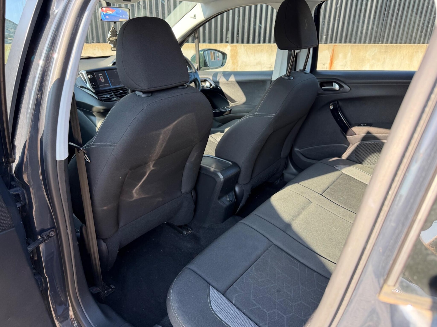 Used Peugeot 2008 for sale - 77970082: Photo 19