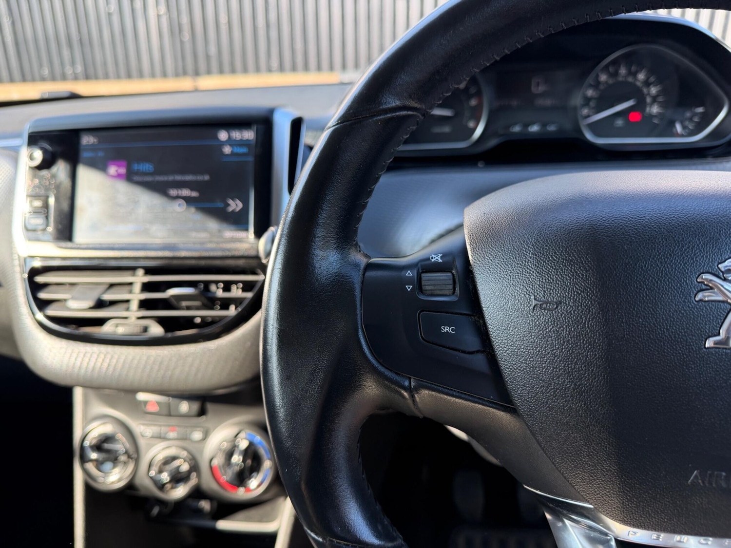 Used Peugeot 2008 for sale - 77970082: Photo 26