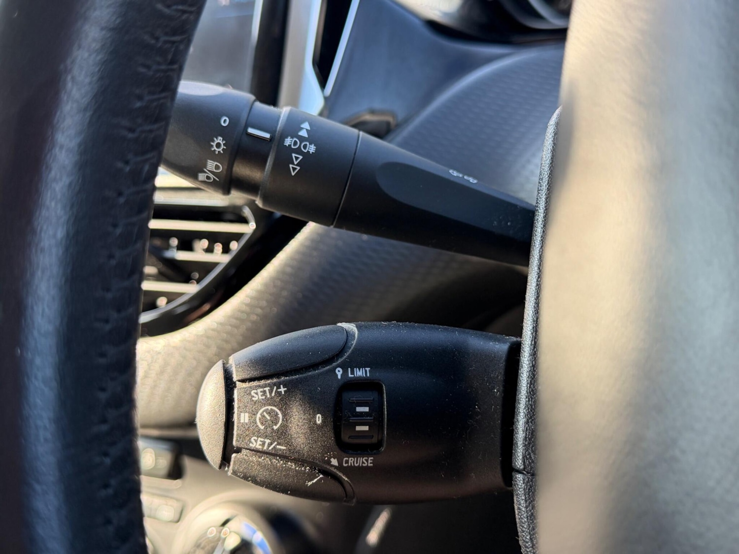 Used Peugeot 2008 for sale - 77970082: Photo 29