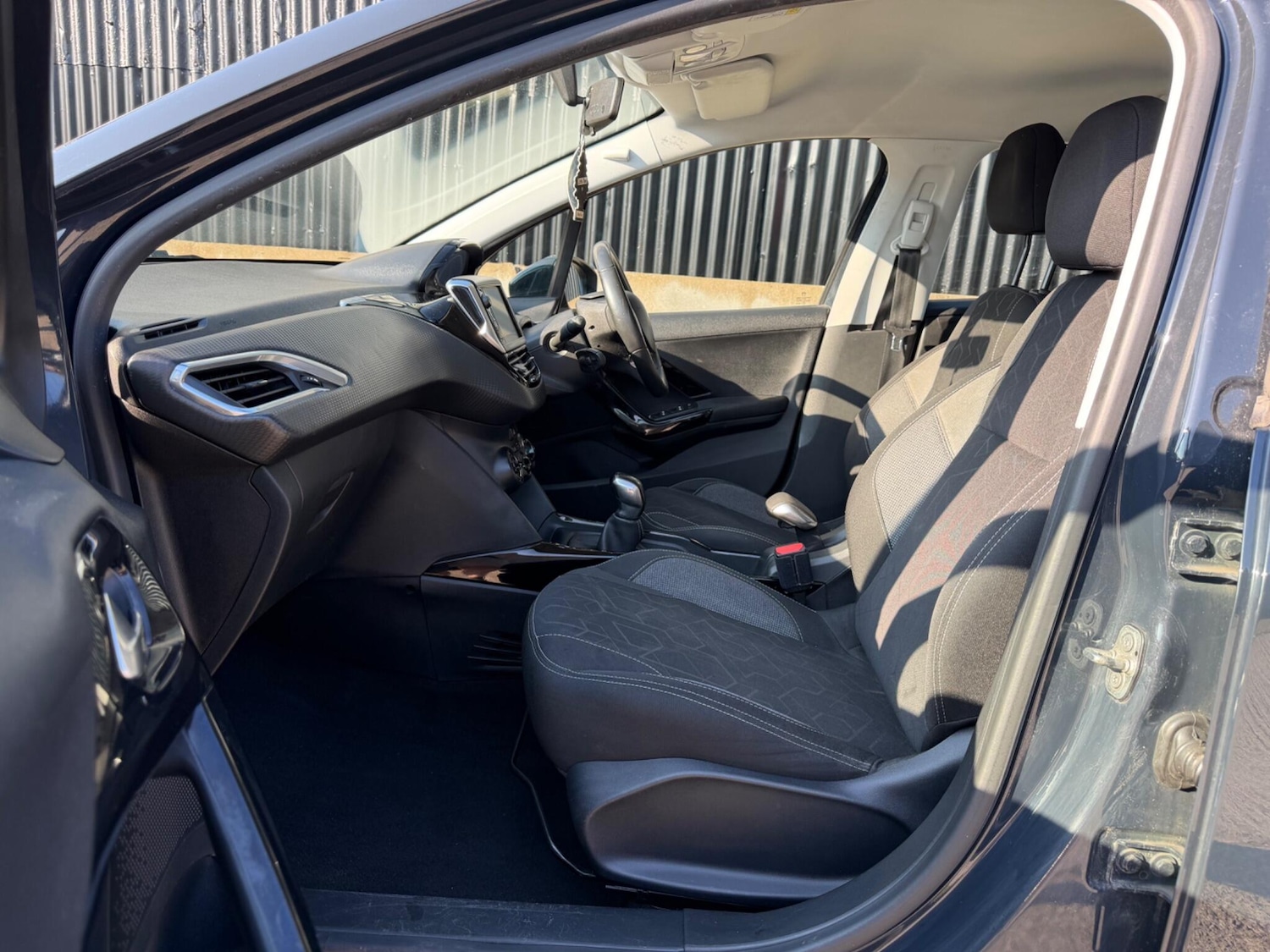 Used Peugeot 2008 for sale - 77970082: Photo 36