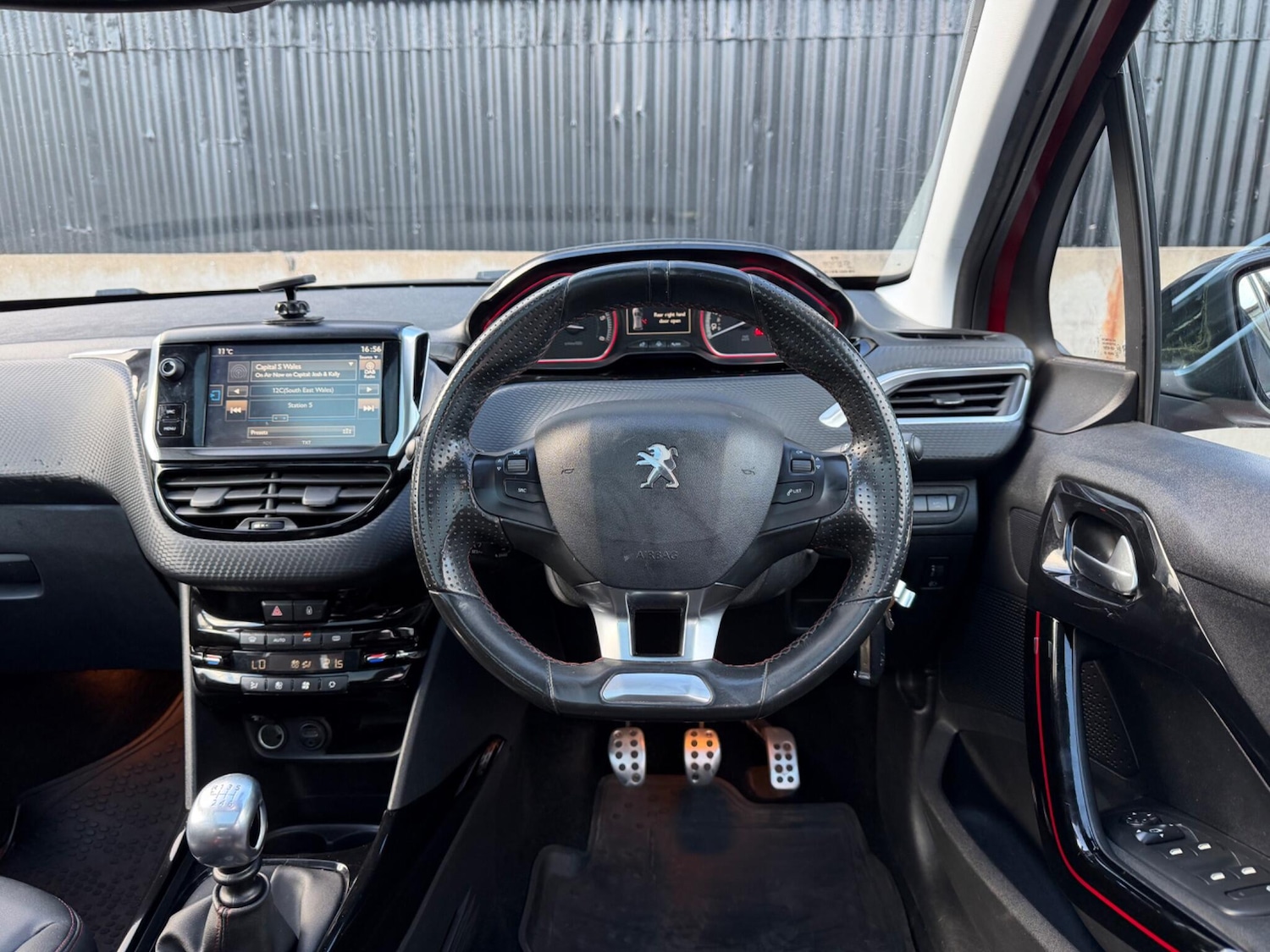 Used Peugeot 2008 2016 for sale - 78115639: Photo 13