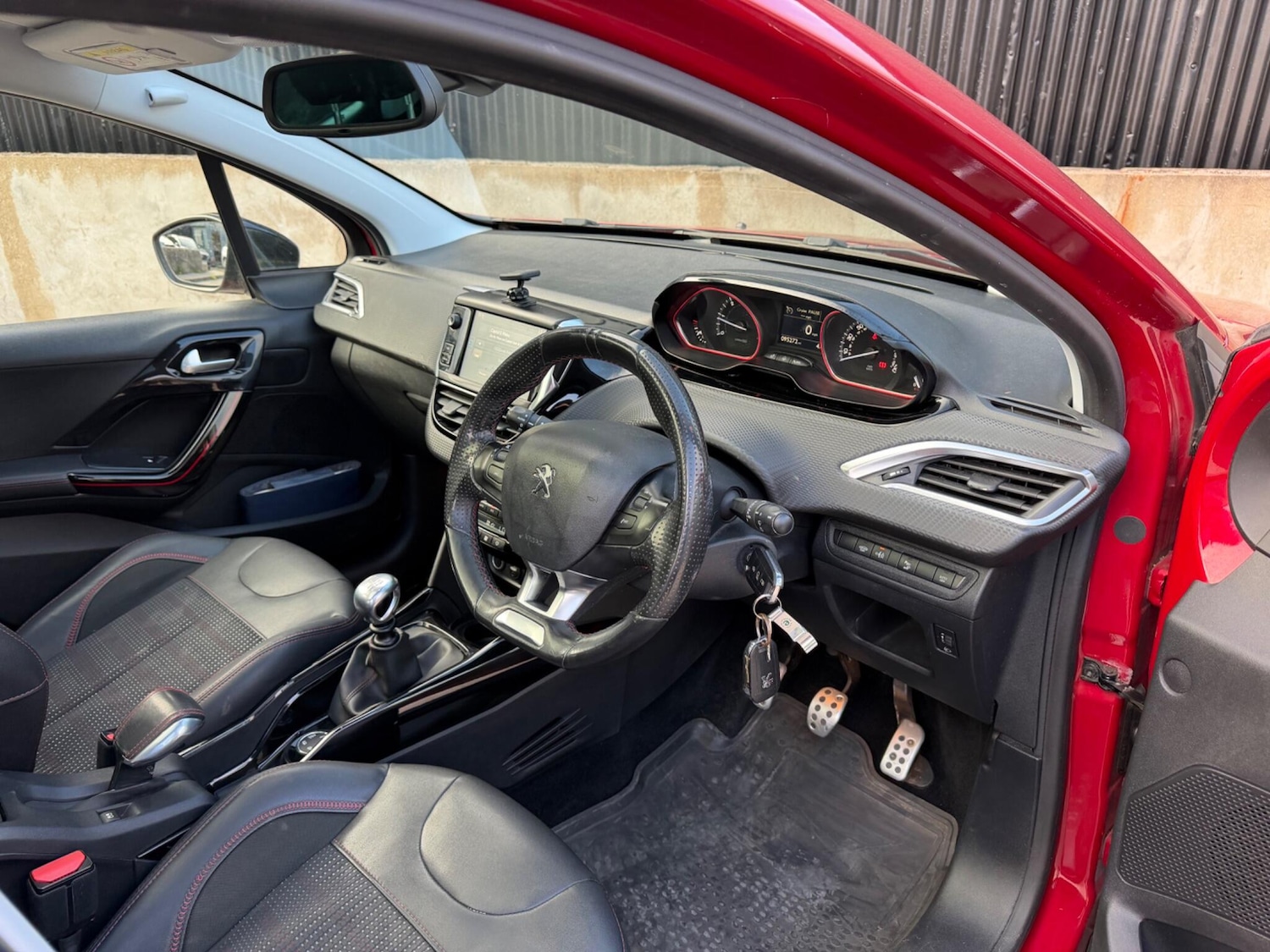 Used Peugeot 2008 2016 for sale - 78115639: Photo 18