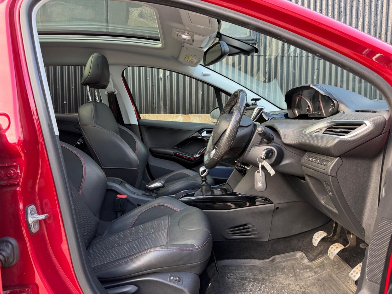 Used Peugeot 2008 2016 for sale - 78115639: Photo 21