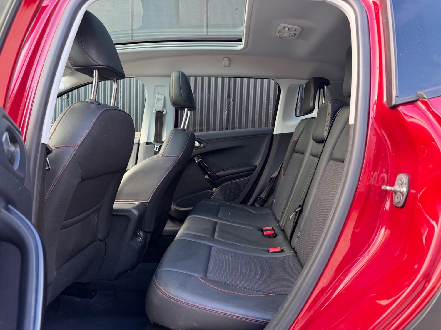 Used Peugeot 2008 2016 for sale - 78115639: Photo 23