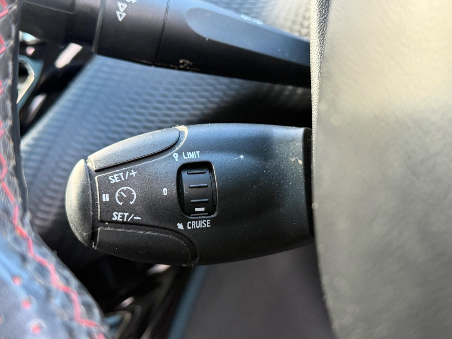 Used Peugeot 2008 2016 for sale - 78115639: Photo 30