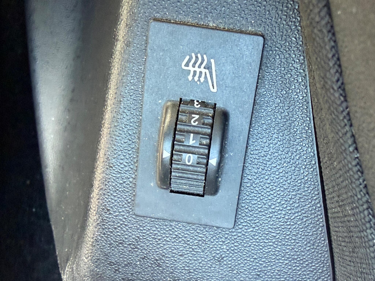 Used Peugeot 2008 2016 for sale - 78115639: Photo 31