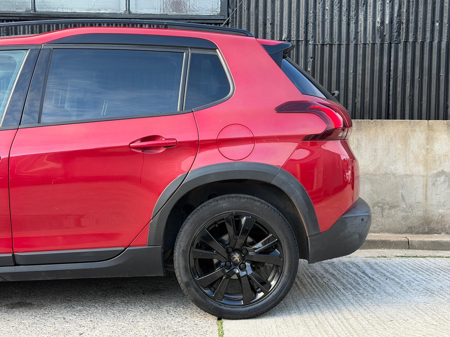 Used Peugeot 2008 2016 for sale - 78115639: Photo 32