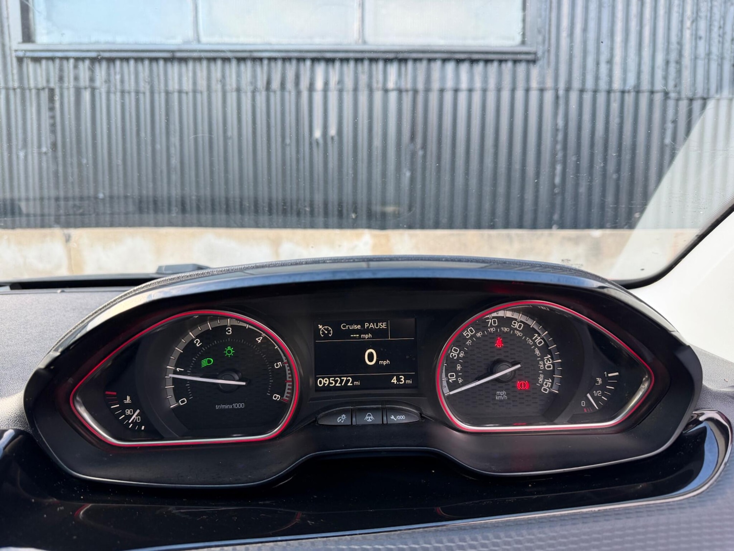 Used Peugeot 2008 2016 for sale - 78115639: Photo 39