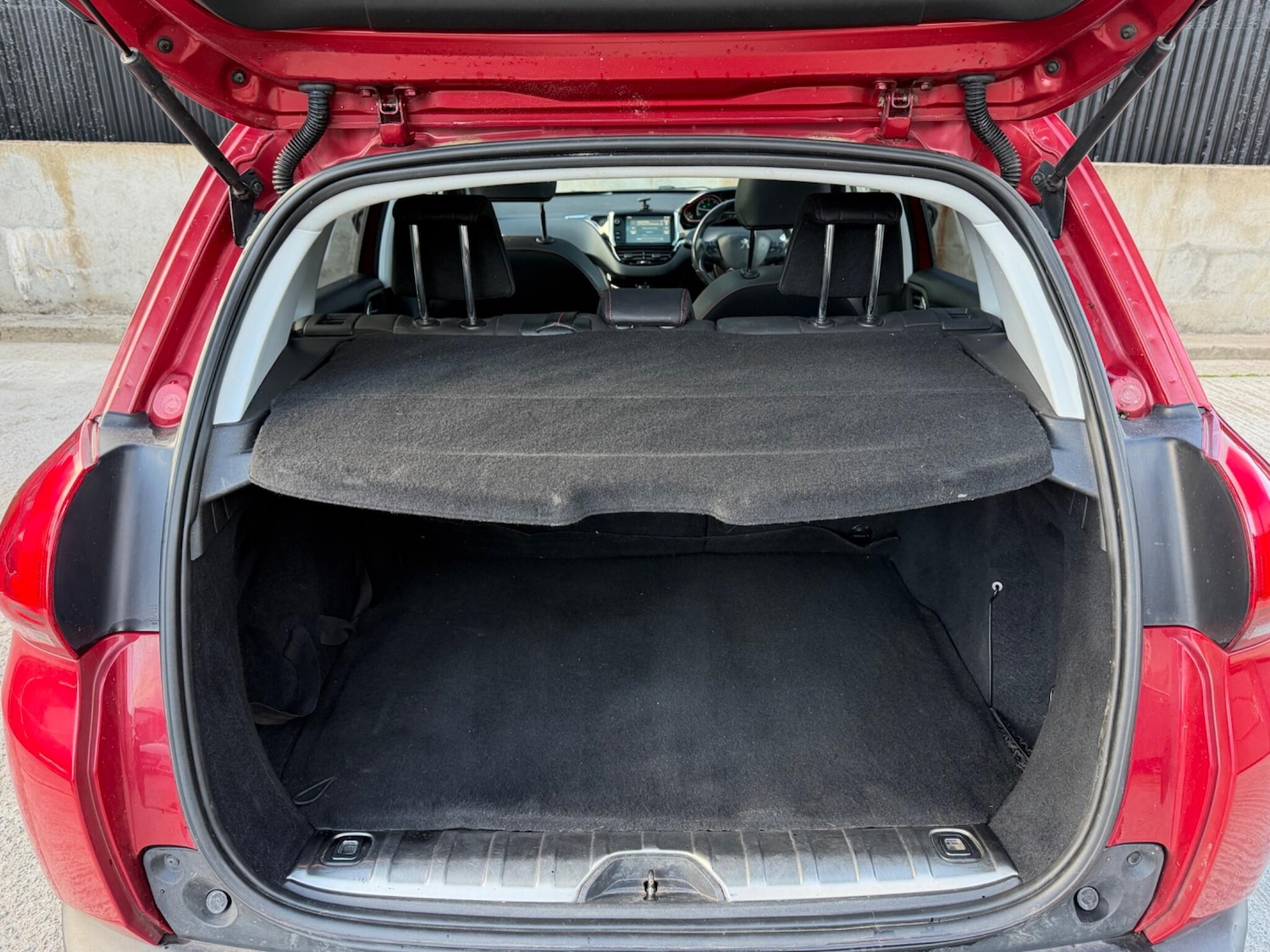 Used Peugeot 2008 2016 for sale - 78115639: Photo 40