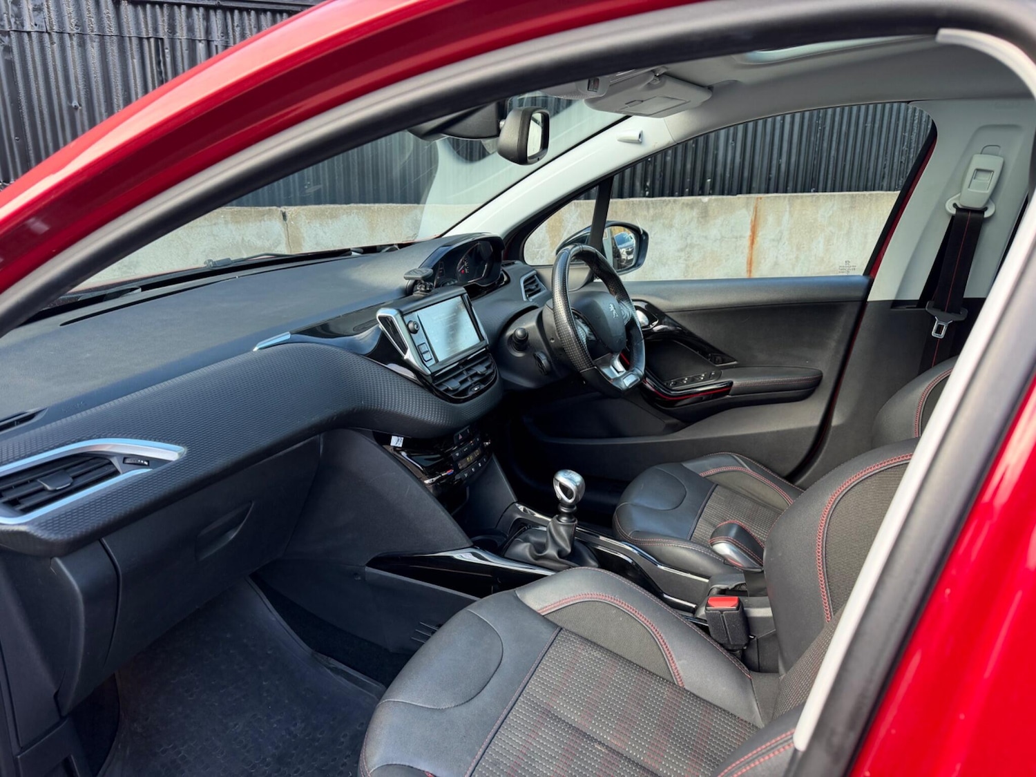 Used Peugeot 2008 2016 for sale - 78115639: Photo 42