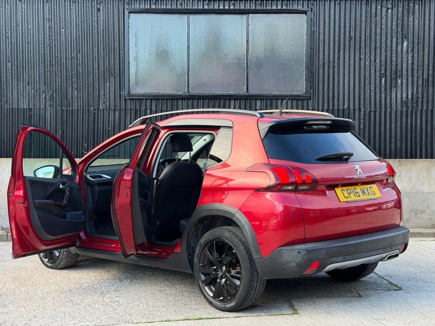 Used Peugeot 2008 2016 for sale - 78115639: Photo 6