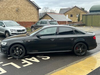 Used Audi A4 2014 for sale - 77268118: Photo