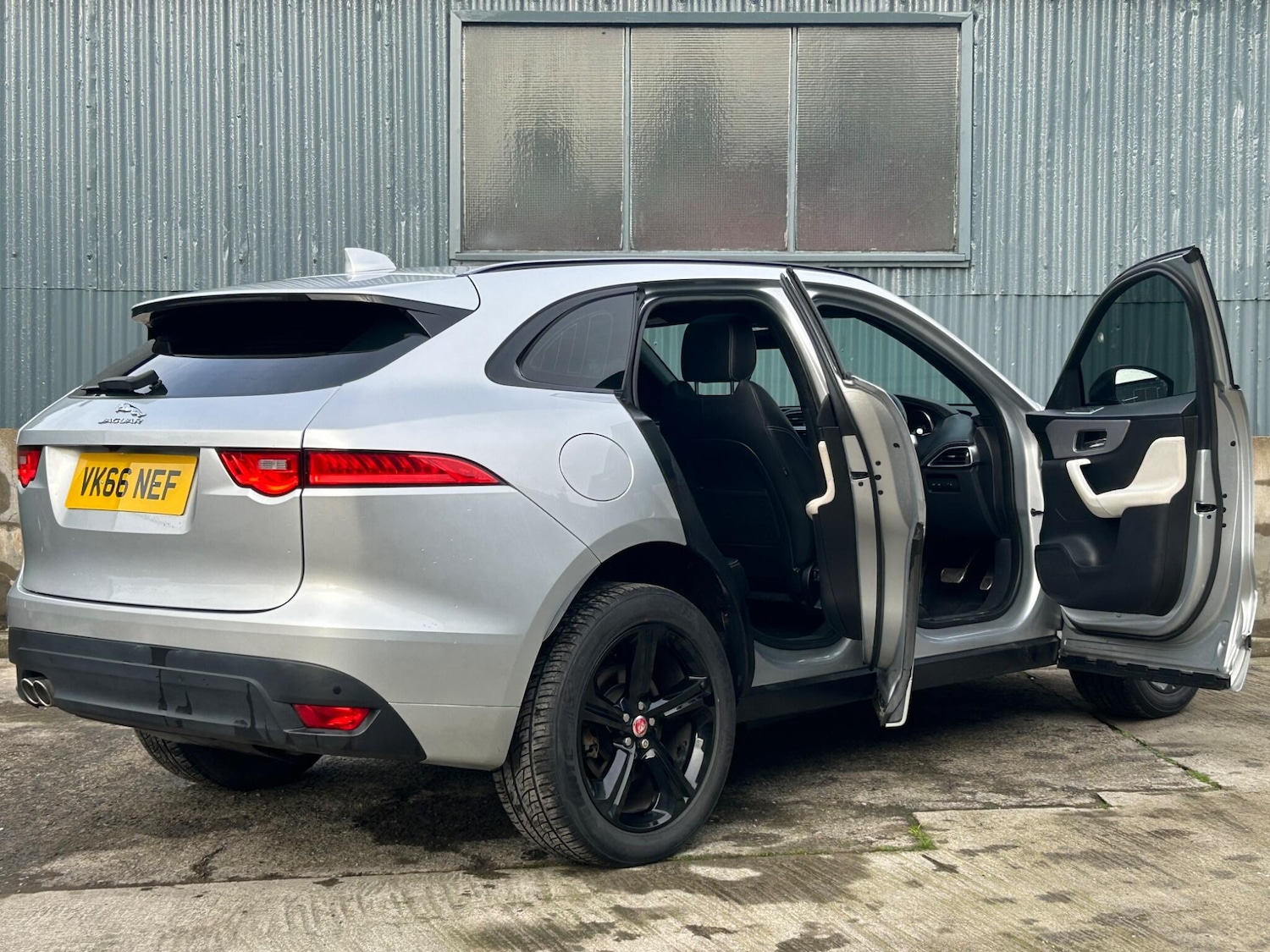 Used Jaguar F-Pace for sale - 77203180: Photo 16