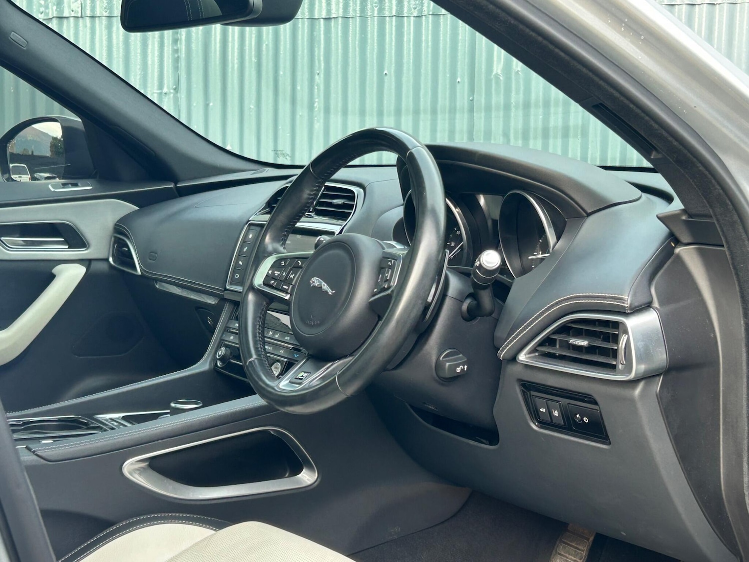 Used Jaguar F-Pace for sale - 77203180: Photo 19