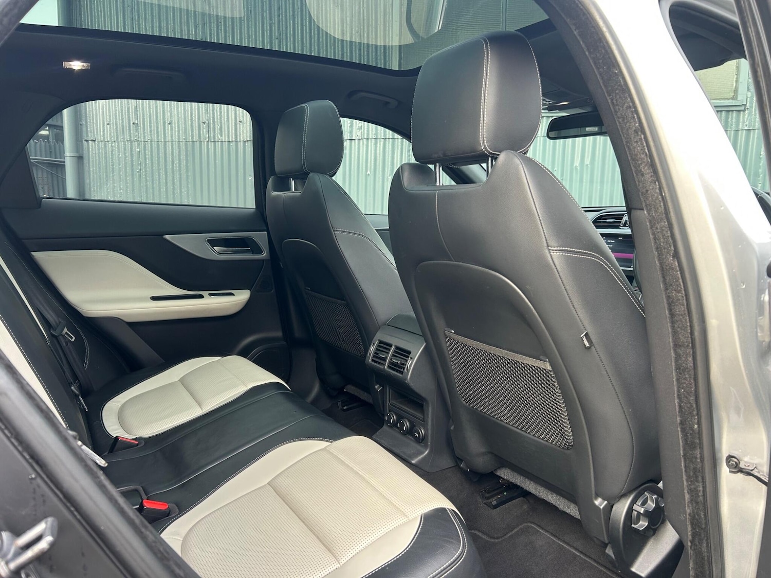 Used Jaguar F-Pace for sale - 77203180: Photo 28