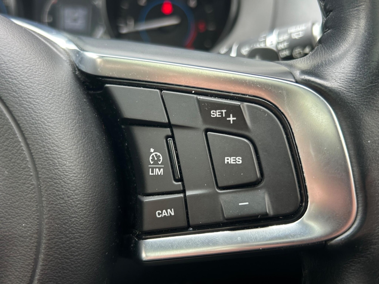 Used Jaguar F-Pace for sale - 77203180: Photo 40