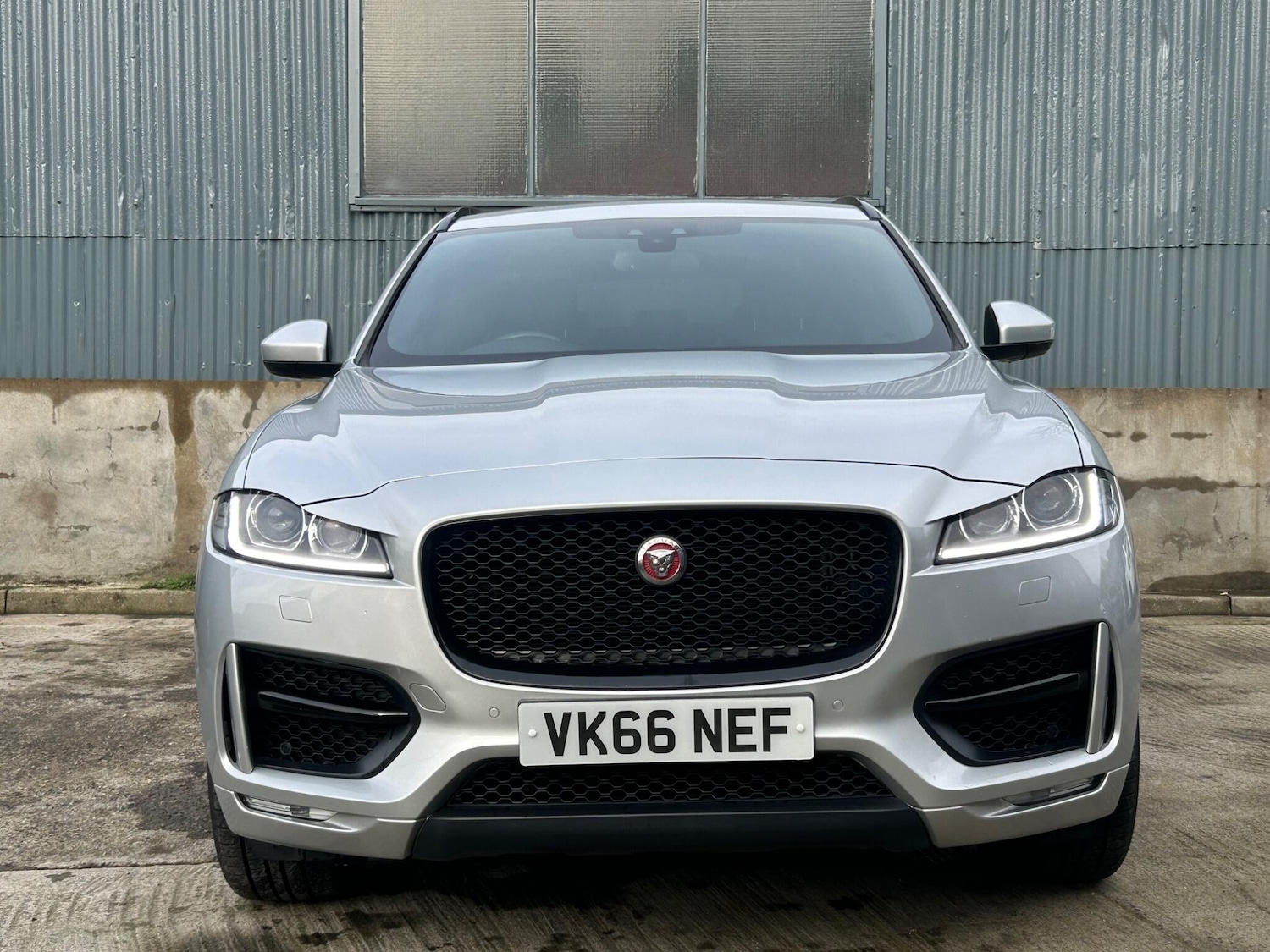 Used Jaguar F-Pace for sale - 77203180: Photo 6