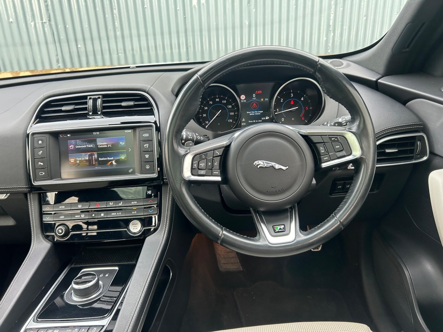 Used Jaguar F-Pace for sale - 77203180: Photo 60