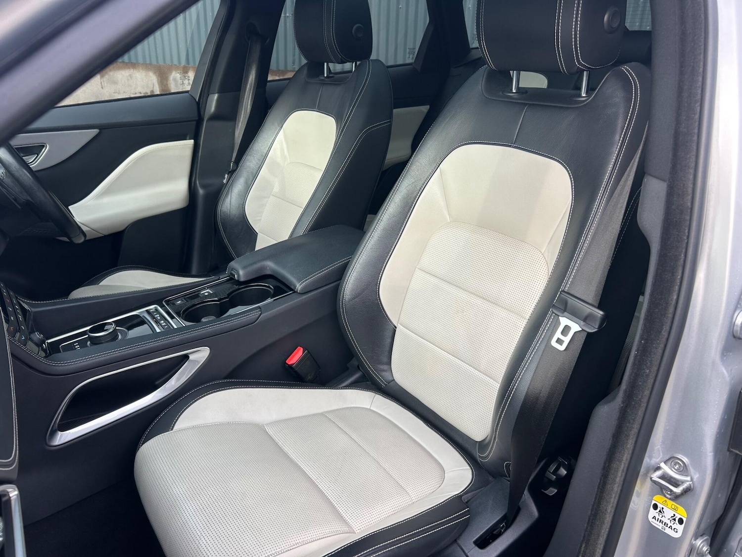 Used Jaguar F-Pace for sale - 77203180: Photo 61