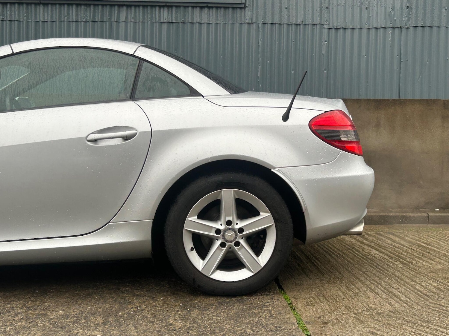 Used Mercedes-Benz SLK 2010 for sale - 77330478: Photo 37