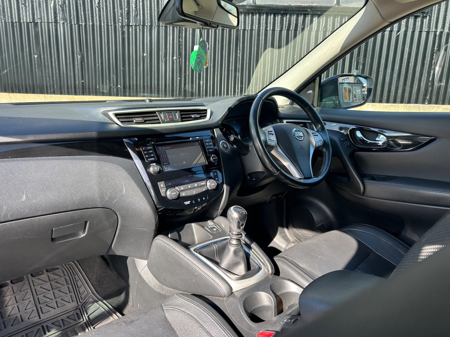 Used Nissan Qashqai 2015 for sale - 77852738: Photo 14