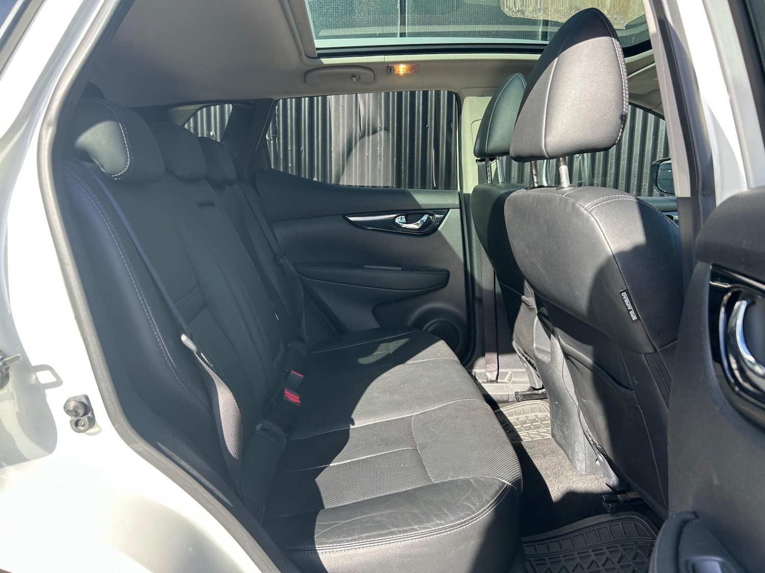 Used Nissan Qashqai 2015 for sale - 77852738: Photo 25