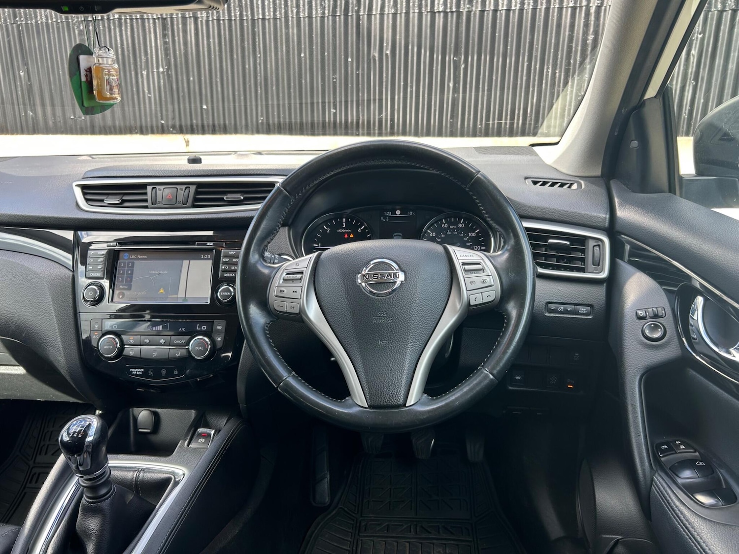 Used Nissan Qashqai 2015 for sale - 77852738: Photo 38