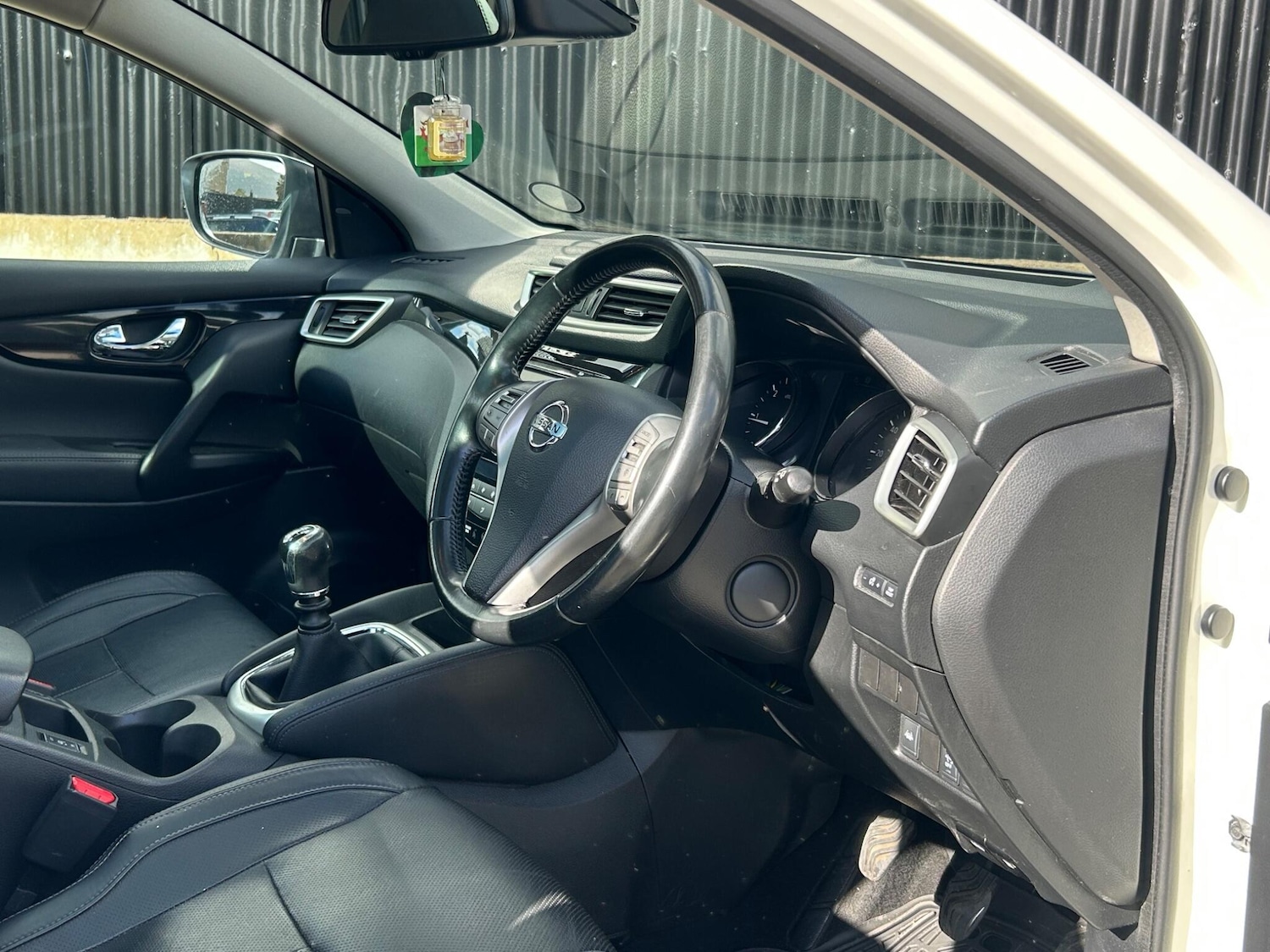 Used Nissan Qashqai 2015 for sale - 77852738: Photo 41