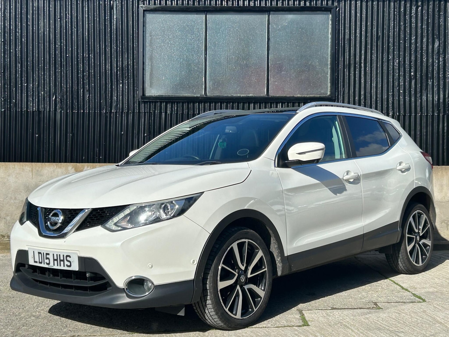 Used Nissan Qashqai 2015 for sale - 77852738: Photo 5