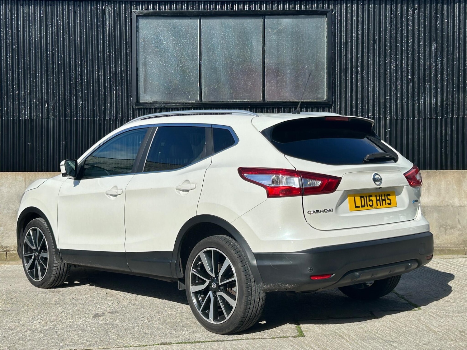 Used Nissan Qashqai 2015 for sale - 77852738: Photo 7