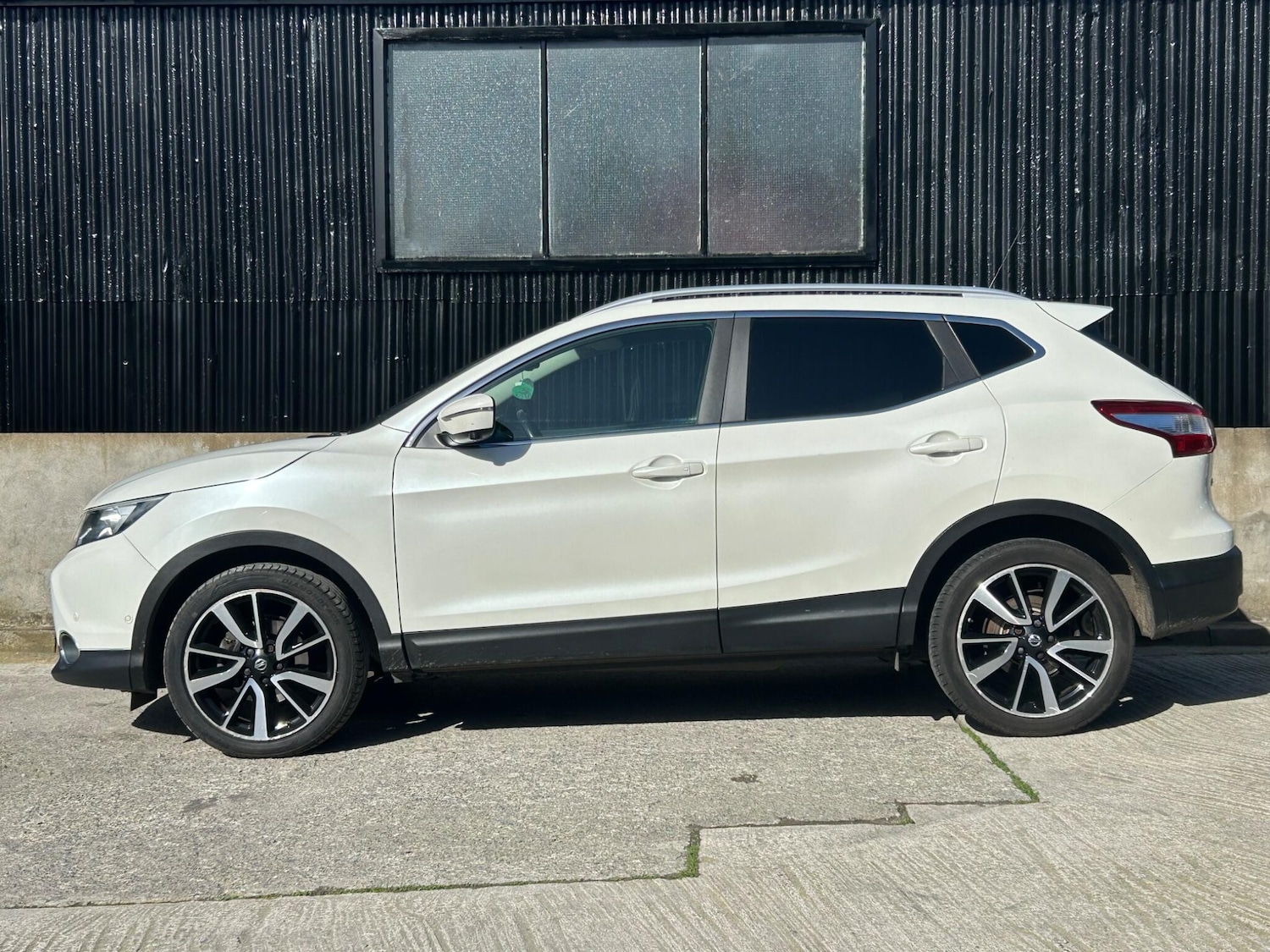 Used Nissan Qashqai 2015 for sale - 77852738: Photo 8