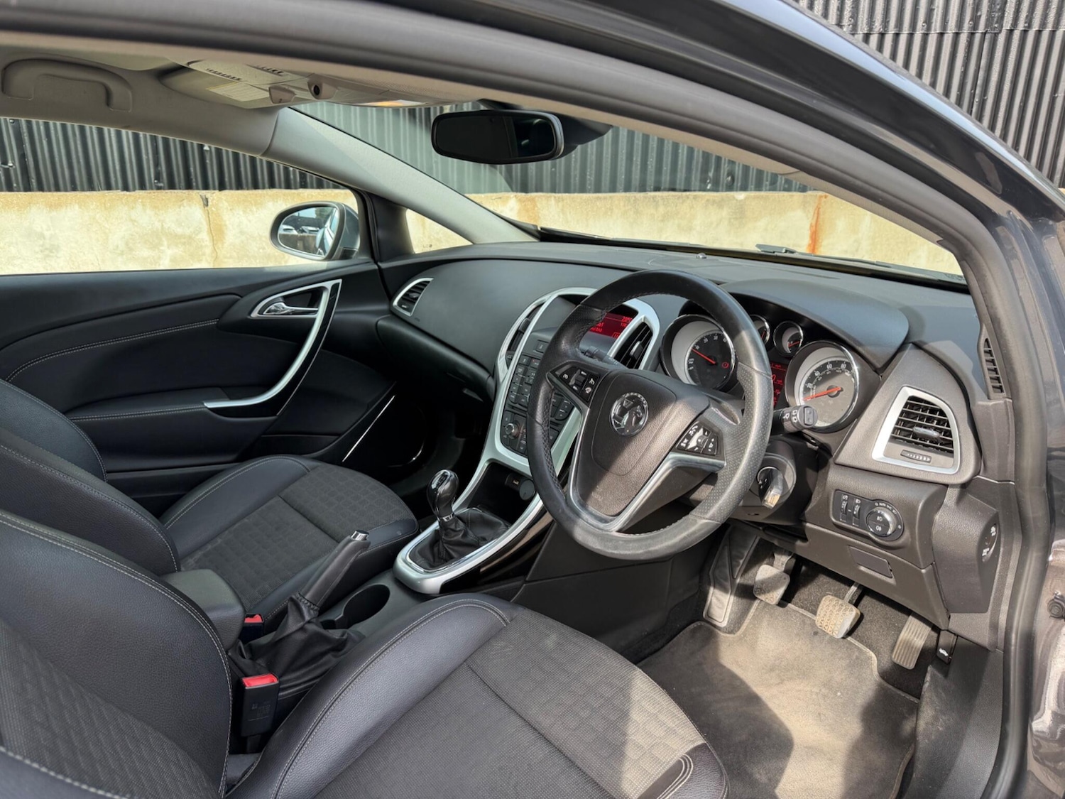 Used Vauxhall Astra GTC 2014 for sale - 77969788: Photo 21