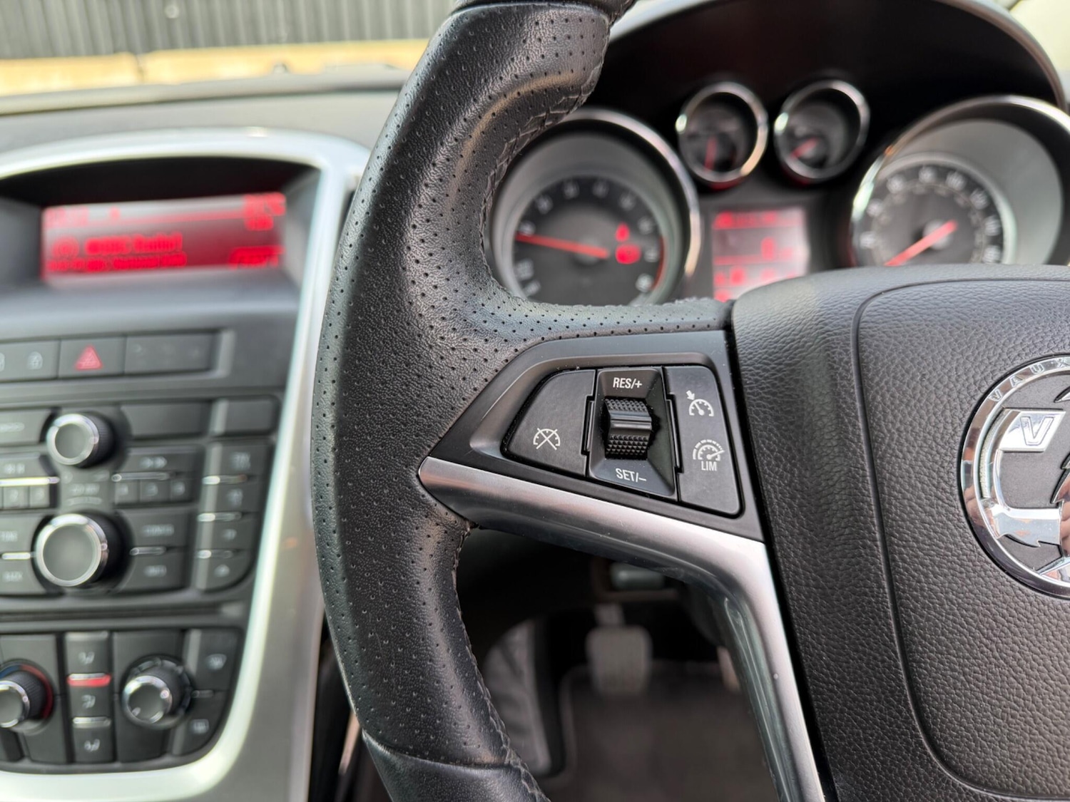 Used Vauxhall Astra GTC 2014 for sale - 77969788: Photo 24