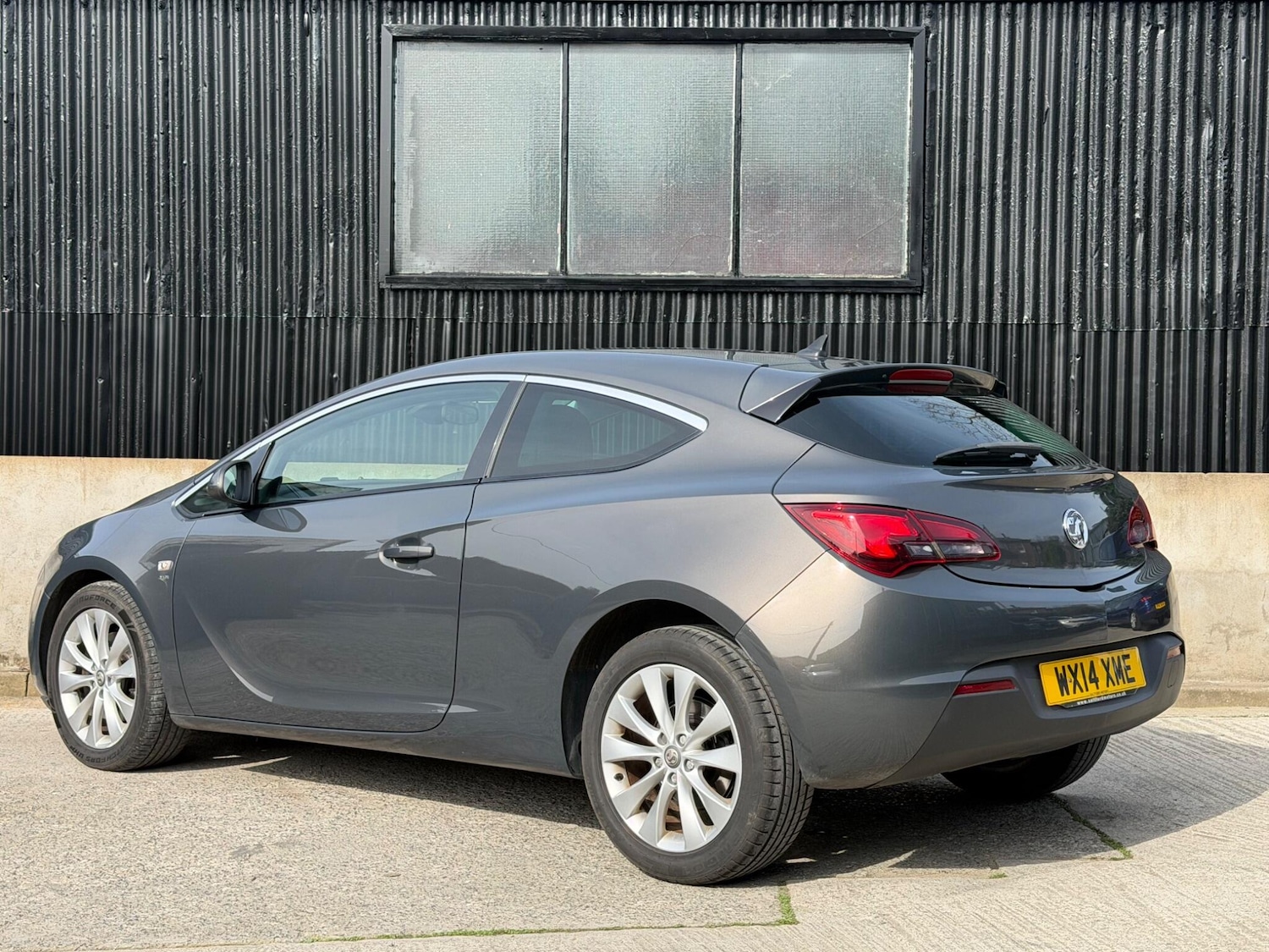 Used Vauxhall Astra GTC 2014 for sale - 77969788: Photo 4