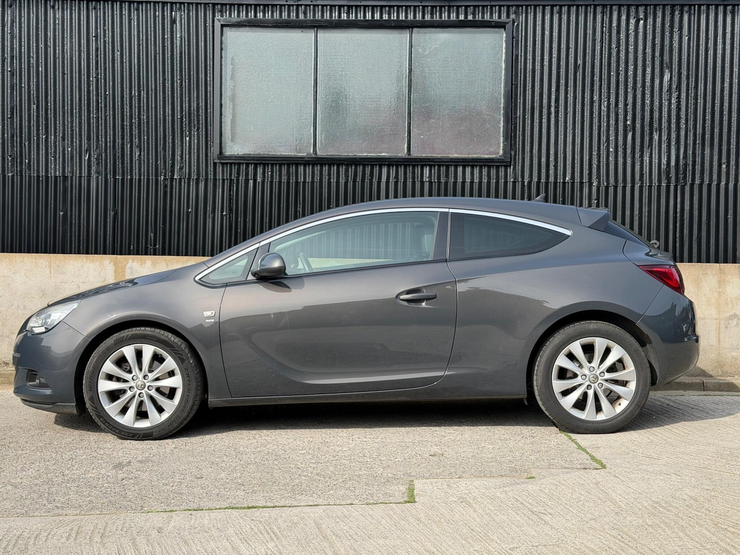 Used Vauxhall Astra GTC 2014 for sale - 77969788: Photo 8