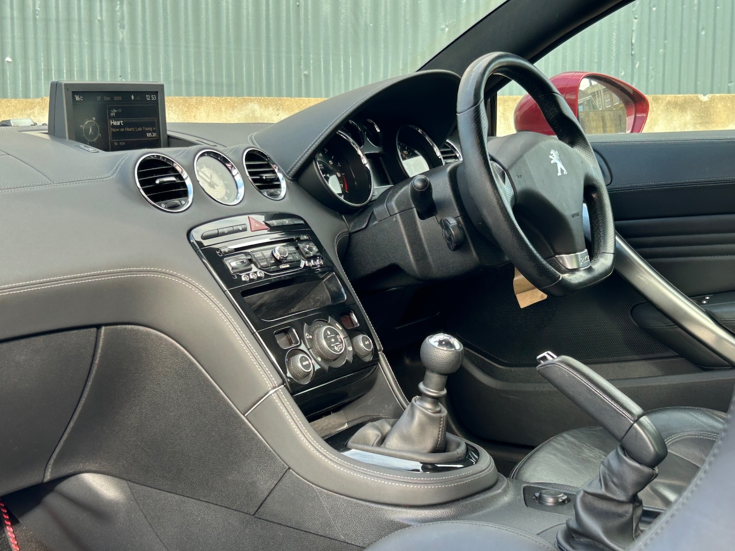 Used Peugeot RCZ 2013 for sale - 76452416: Photo 26