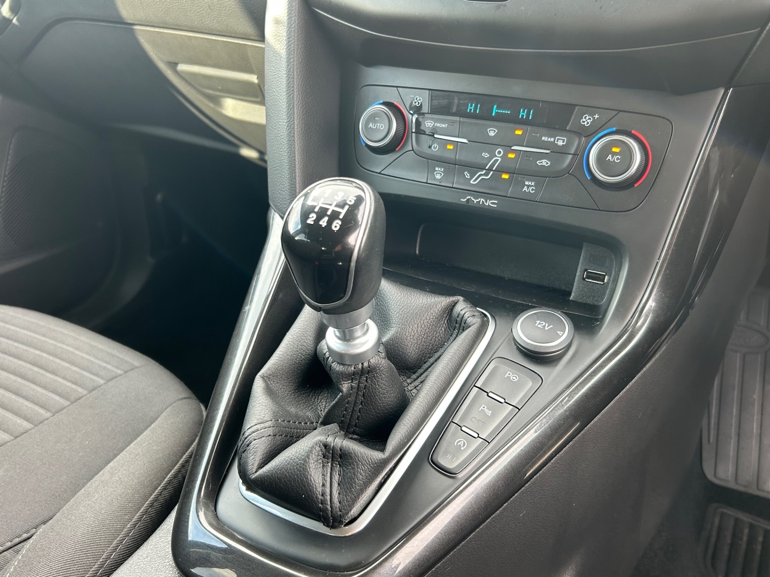 Used Ford Focus 2014 for sale - 76532212: Photo 21