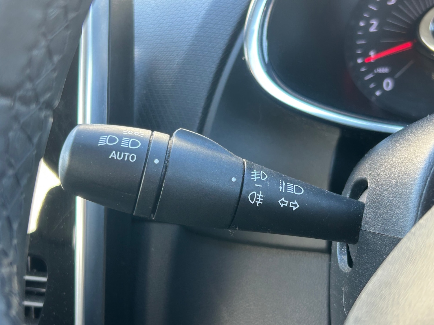 Used Renault Clio 2016 for sale - 76637556: Photo 26