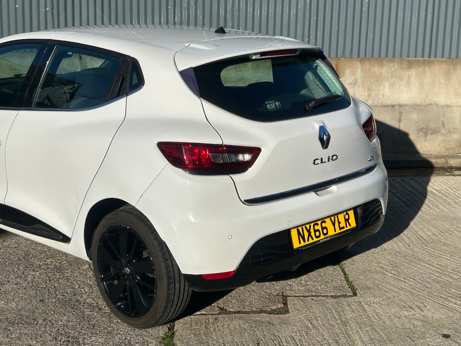 Used Renault Clio 2016 for sale - 76637556: Photo 28