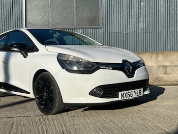 Used Renault Clio 2016 for sale - 76637556: Photo