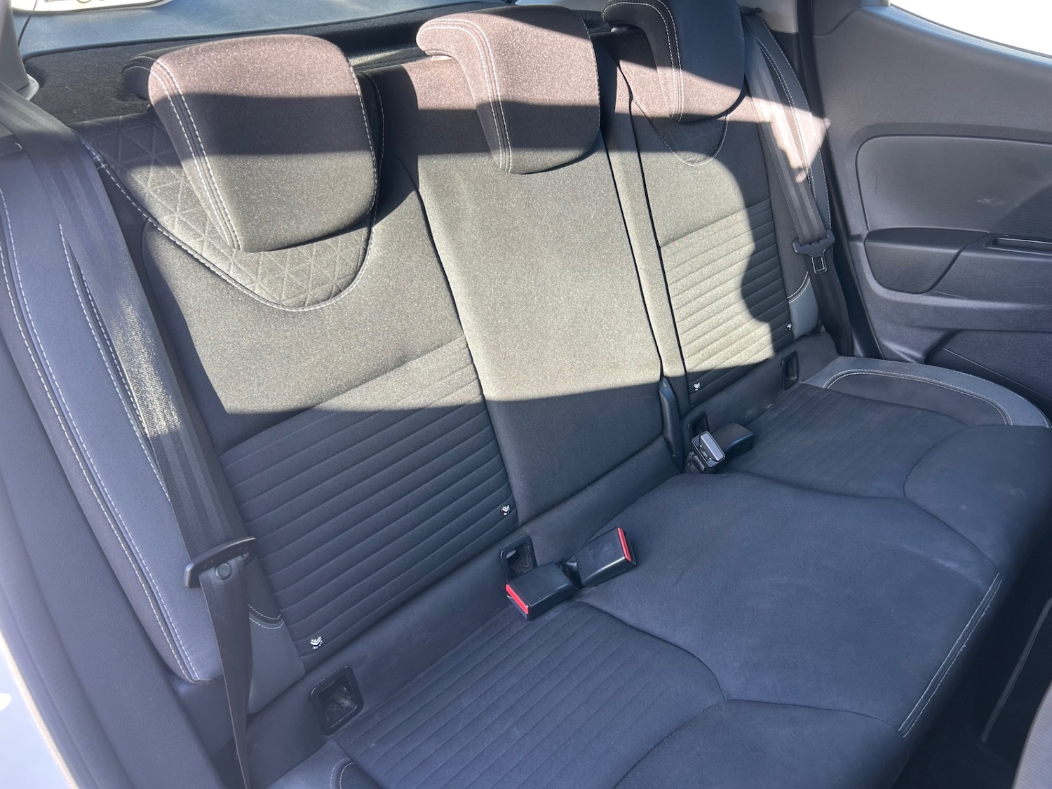 Used Renault Clio 2016 for sale - 76637556: Photo 40