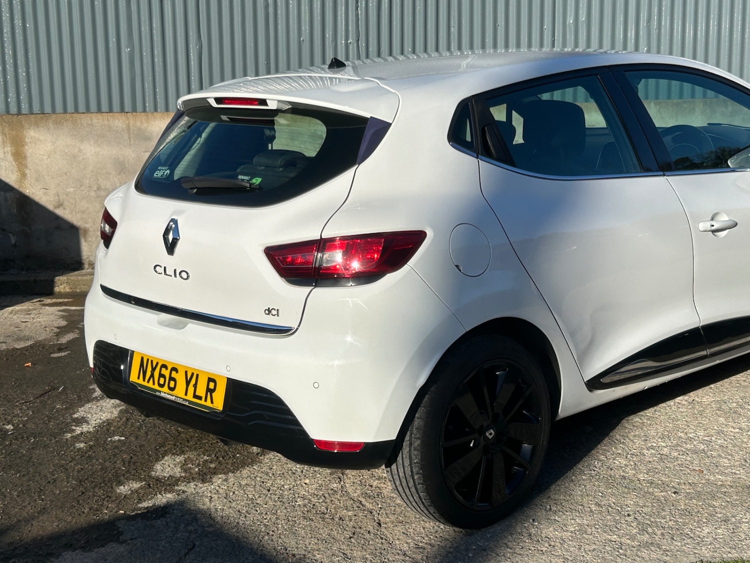 Used Renault Clio 2016 for sale - 76637556: Photo 48