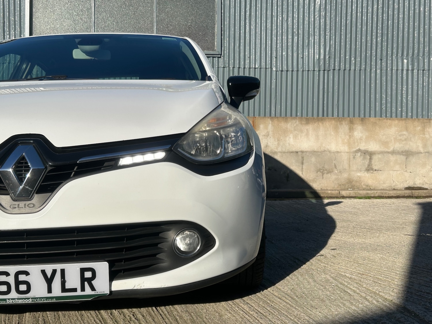 Used Renault Clio 2016 for sale - 76637556: Photo 5