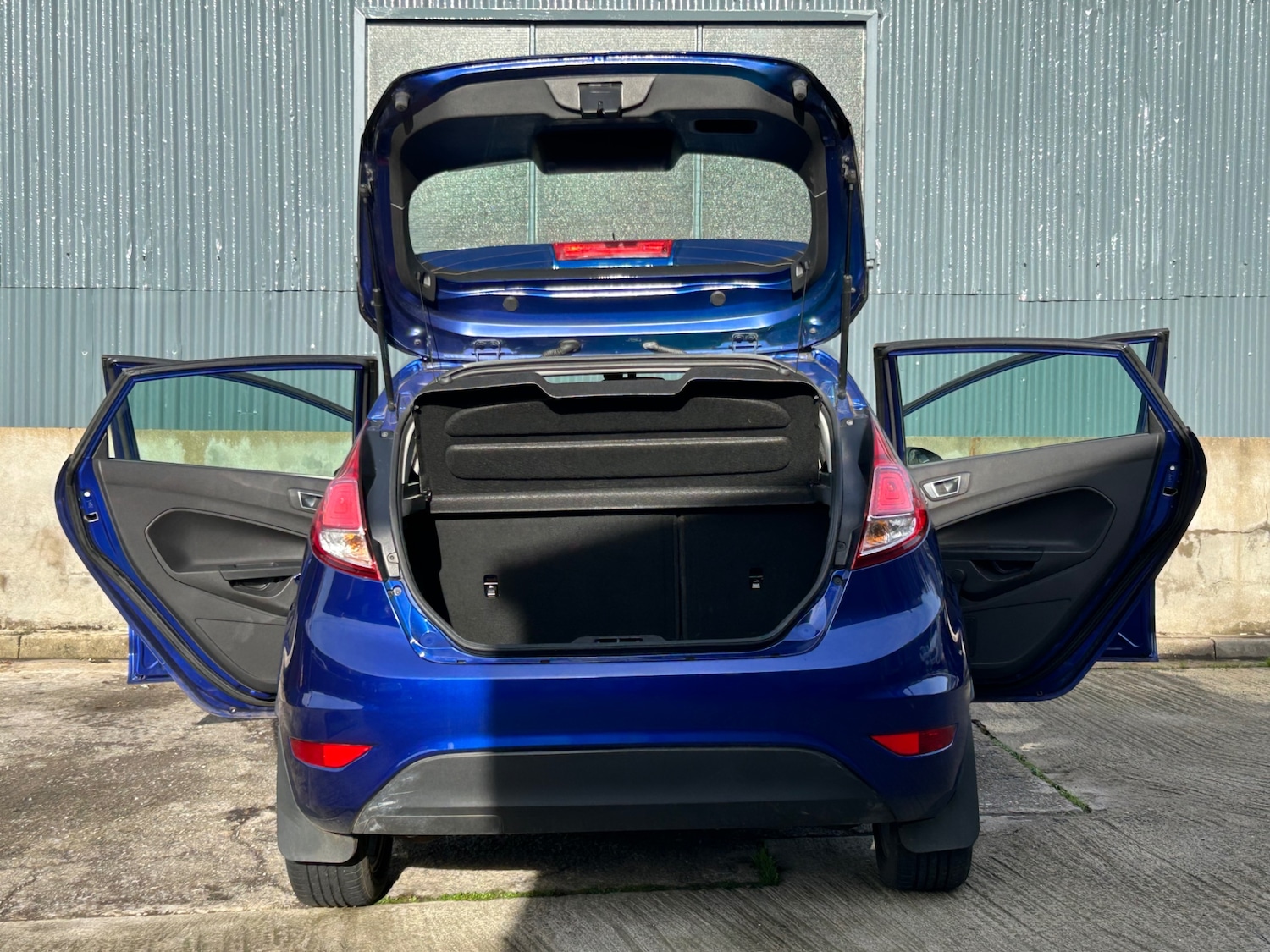 Used Ford Fiesta 2015 for sale - 76576976: Photo 10