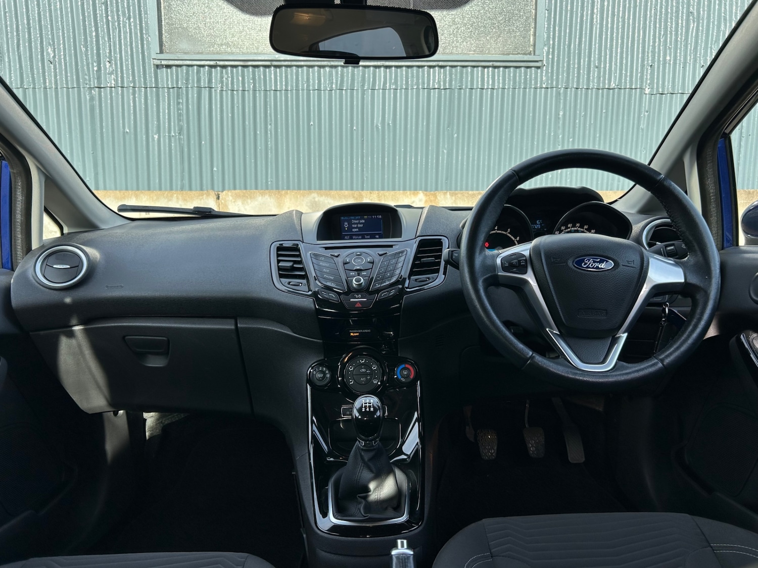 Used Ford Fiesta 2015 for sale - 76576976: Photo 11