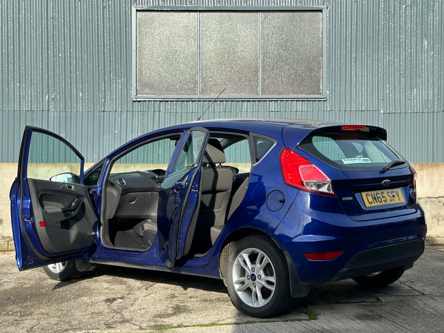 Used Ford Fiesta 2015 for sale - 76576976: Photo 24