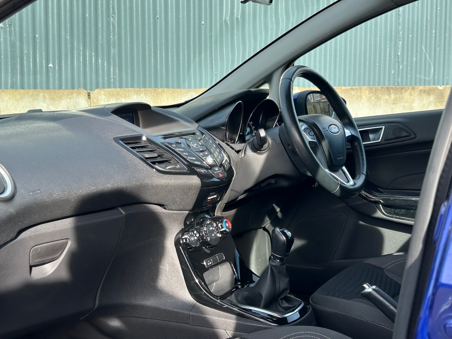 Used Ford Fiesta 2015 for sale - 76576976: Photo 27